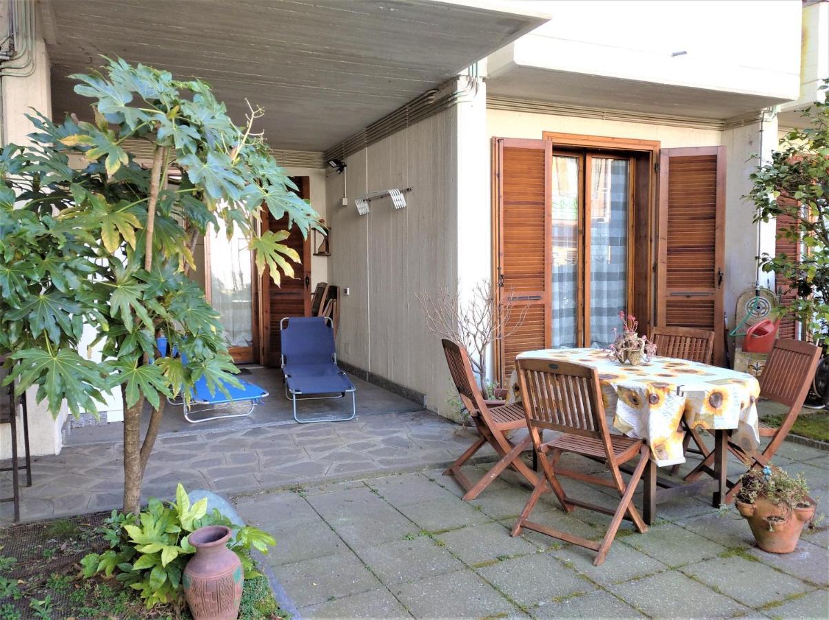 Casa Michi Lägenhet Verbania Exteriör bild